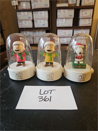 Peanuts 50yr "A Charlie Brown Christmas" 2015 Batt Op Or Charge Lighted