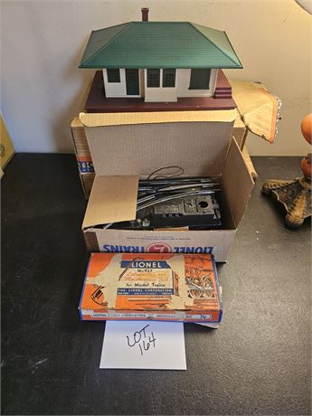 Lionel Illuminated Station & Maintenance Kit