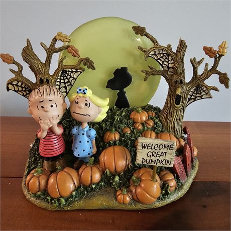 "The Great Pumpkin Patch" PEANUTS~Trick-or-Treat Village Collection w/COA
