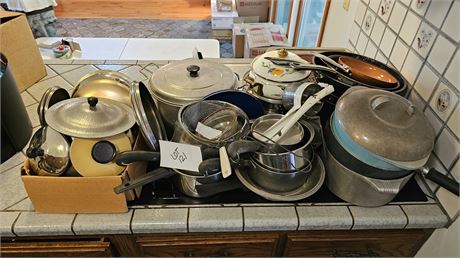 Large Lot Of Mixed Pots & Pans With Extra Lids Sizes & Makers Vary