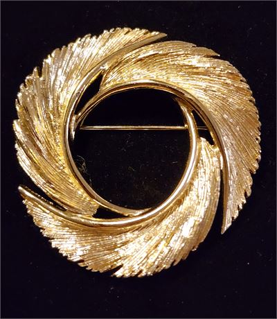 Lisner Vintage Goldtone Open Circle Brooch