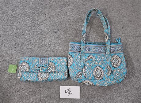 Vera Bradley Mixed Purse Lot- Size & Color Vary
