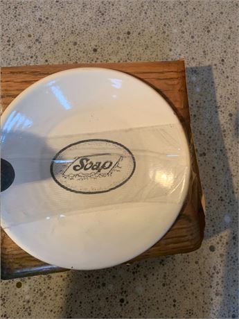 Solio Solid Oak & Ceramic Soap Dishes by Gaylan - 1 Box