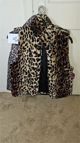 Ladies Faux Leopard Vests