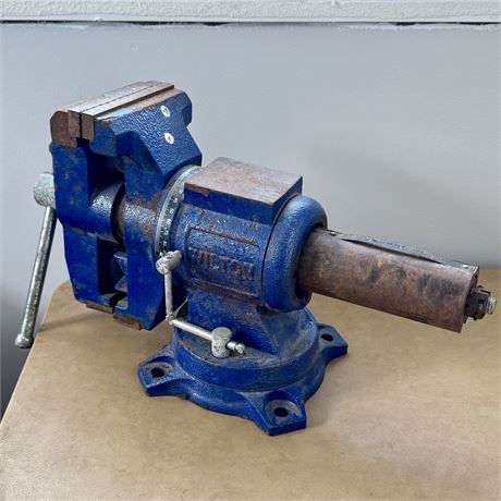 Wilton 5" Jaw Bench Vise