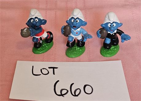 Vintage Original Peyo PVC 1980 Football Smurfs
