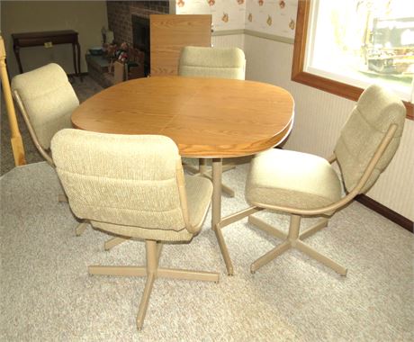 Kitchen Table, 4 Chairs, Leaf