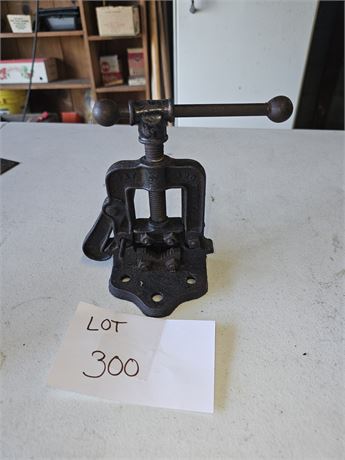 1914 Reed Co. #700Q Vise