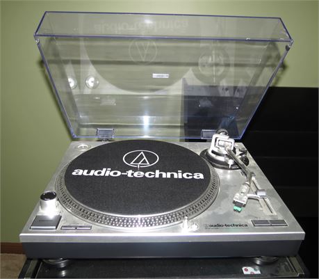 Audio-Technica Turntable