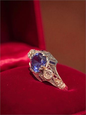 Antique Art Deco Platinum Sapphire & Diamond Filigree Ring