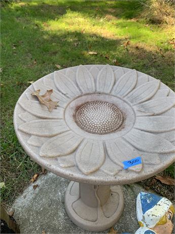 Plastic Bird Bath