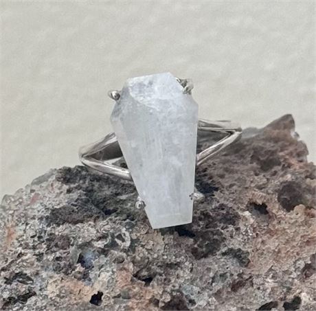 Clear White Quartz Crystal Coffin Shaped Sterling Silver 925 Ring Size 7