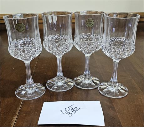 LEAD CRYSTAL " CRISTAL DE FLANDRE" FRANCE WINE GLASSES SET OF 4