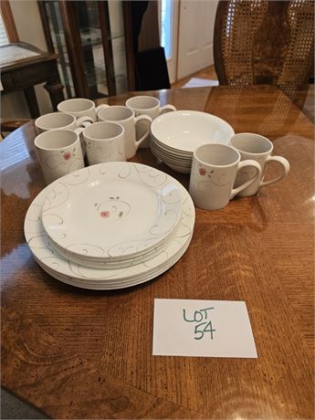 Corelle Coordinates Plates, Luncheon & Mugs Over 30 Pieces