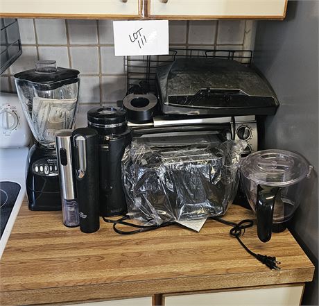 Mixed Small Appliance Lot- Osterizer Blender, Toaster, Foreman Grill, Toaster