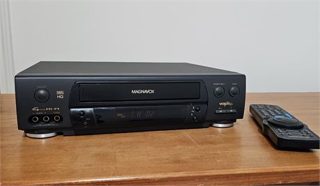 Magnovox VCR w/ Remote