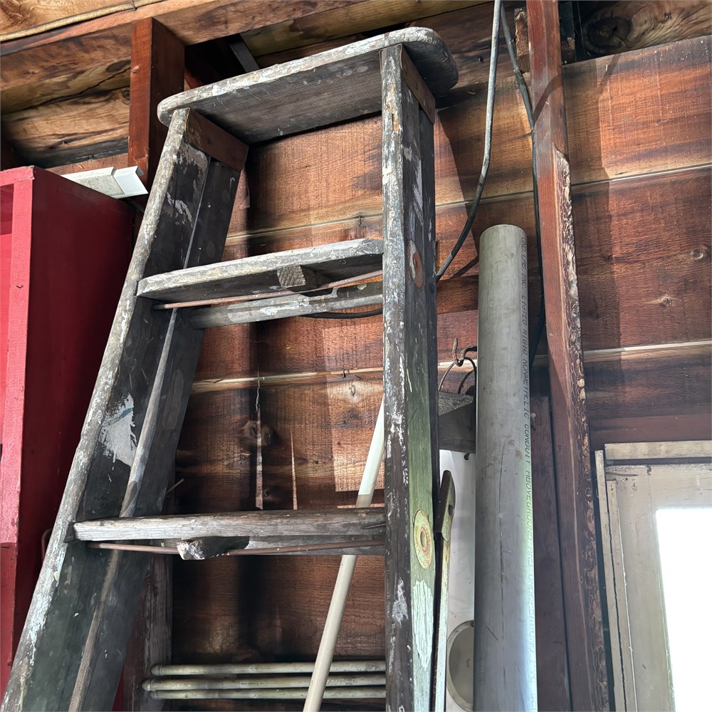 J&K Estate Sales & Auctions - 7 ft Wood Ladder, 2 step step stool