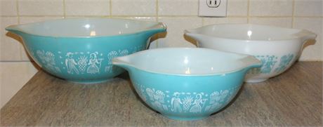 Pyrex Bowls