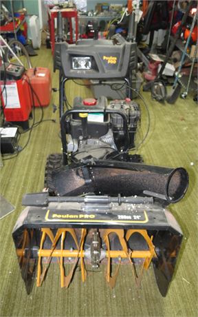 Poulan Pro Snow Thrower