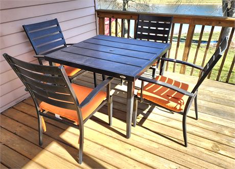 Hampton Bay Patio Table, 4 chairs