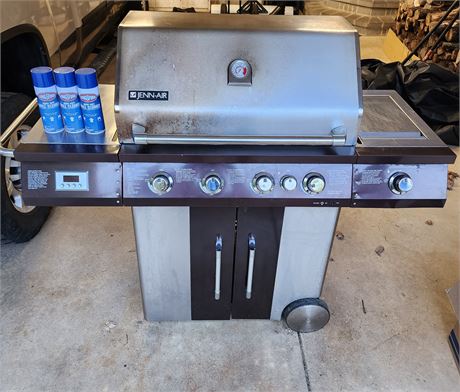 Jenn Air 4-Burner Gas Grill w/ Side Burner