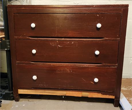 Chest of Drawers