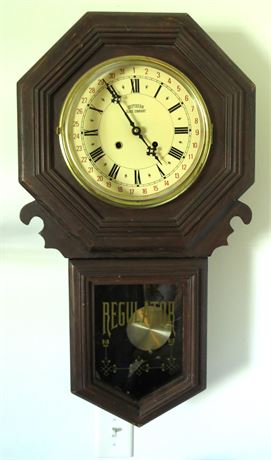 Southern Clock Co. Regulator Clock