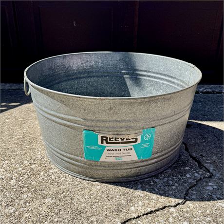 Vintage Reeves #42 8 Gallon Wash Tub Basin - 22"W