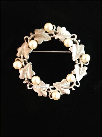 Crown Trifari Vintage Pearls & Leaves Brooch