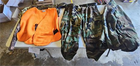Mixed Hunting Gear Lot- Size/Content Vary