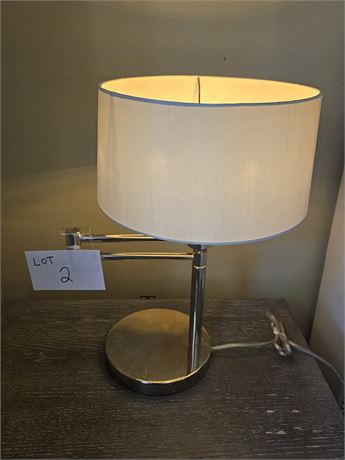 Luminaire Silvertone Swing Arm Table Lamp