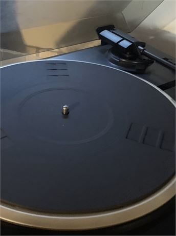 Kenwood KD-291R Belt Drive Turntable