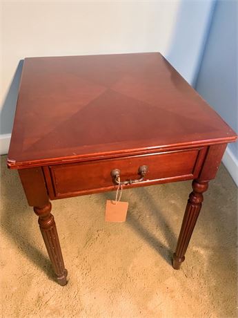 Ethan Allen Style Wooden Side Table W/Single Drawer