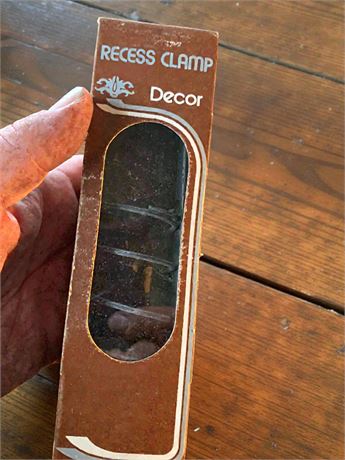 Decor Branded Recess Clamp Lot - 1 Case