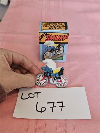 Original Peyo PVC Super Smurf in Box