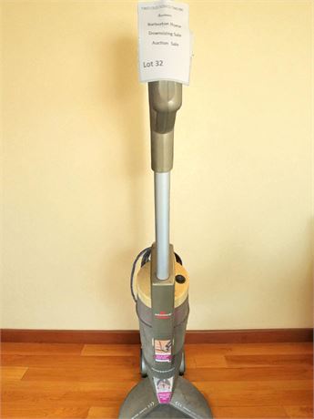 Shark Navigator Lift-Away ADV Upright Vacuum Cleaner