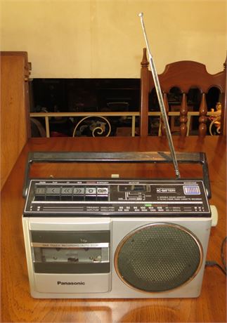 Panasonic AM/FM Cassette Radio