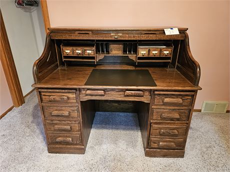 Oak Crest Wood Roll Top Office Desk - With Key