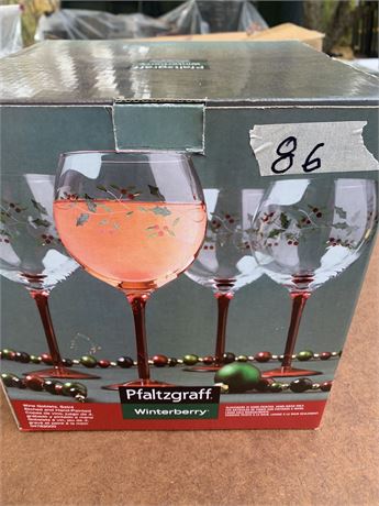 Pfaltzgraff Winterberry Wine Glasses Set of 4