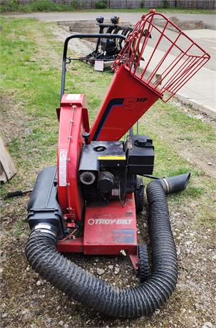 Troybilt Chipper / Vac 5 HP