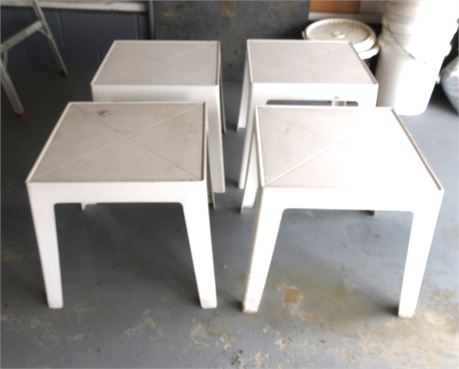 4 Outdoor tables