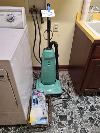 Sanyo Upright Sweeper with Extras