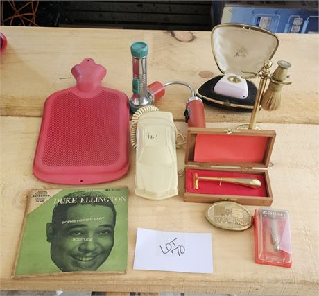 Mixed Vintage Lot: Gillette Razors, H&S Tool Belt Buckle, Car Phone & More