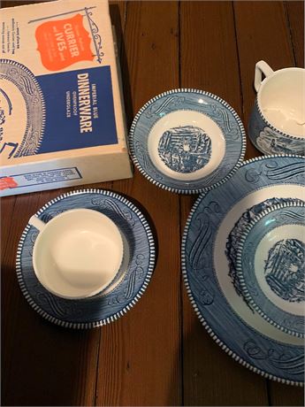 Vintage Currier & Ives Dishware