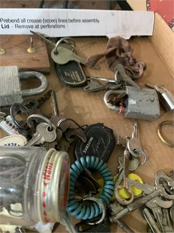 Vintage Key & Lock Lot