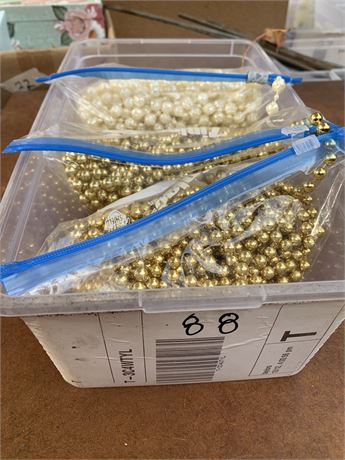 Gold/White Bead Christmas Garland Lot