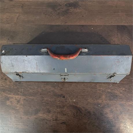 Vintage Gray Metal Tool Chest/Box