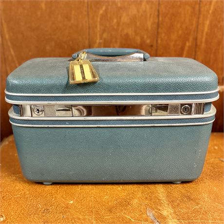 Samsonite Vintage Travel Case/Carry On w/ Key