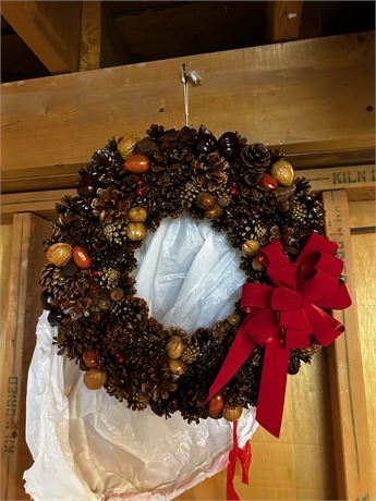 Pinecone Holiday Wreath