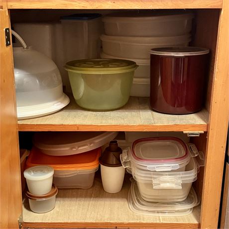 Tupperware and Food Storage Cabinet Cleanout